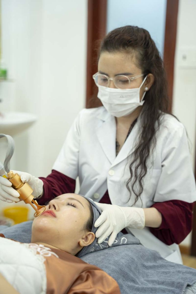 Spa nặn mụn Bình Tân